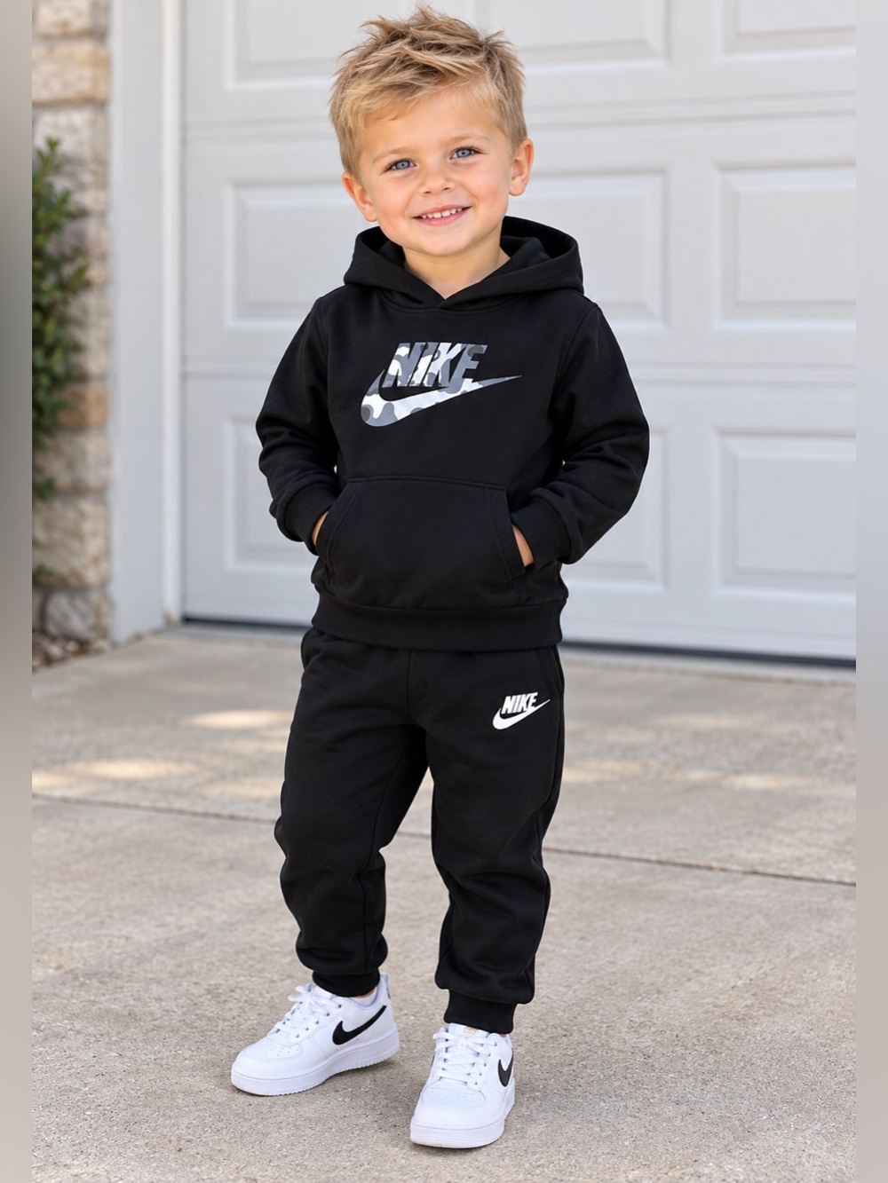 Nike Boys 3T Black Camo Logo Hooded Sweatshirt & Jogger Pants 2pc Set